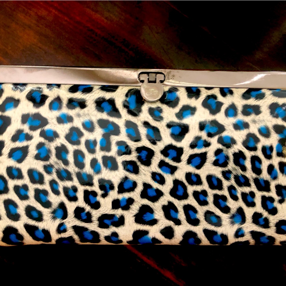 Wallet , Blue leopard print leather like style